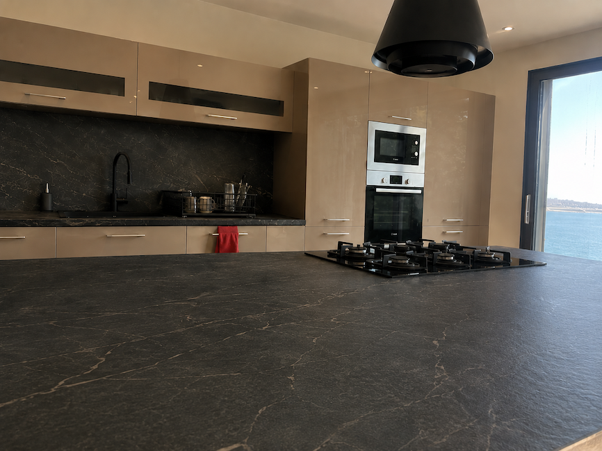 Projet SAIDI — Cuisine contemporaine en îlot